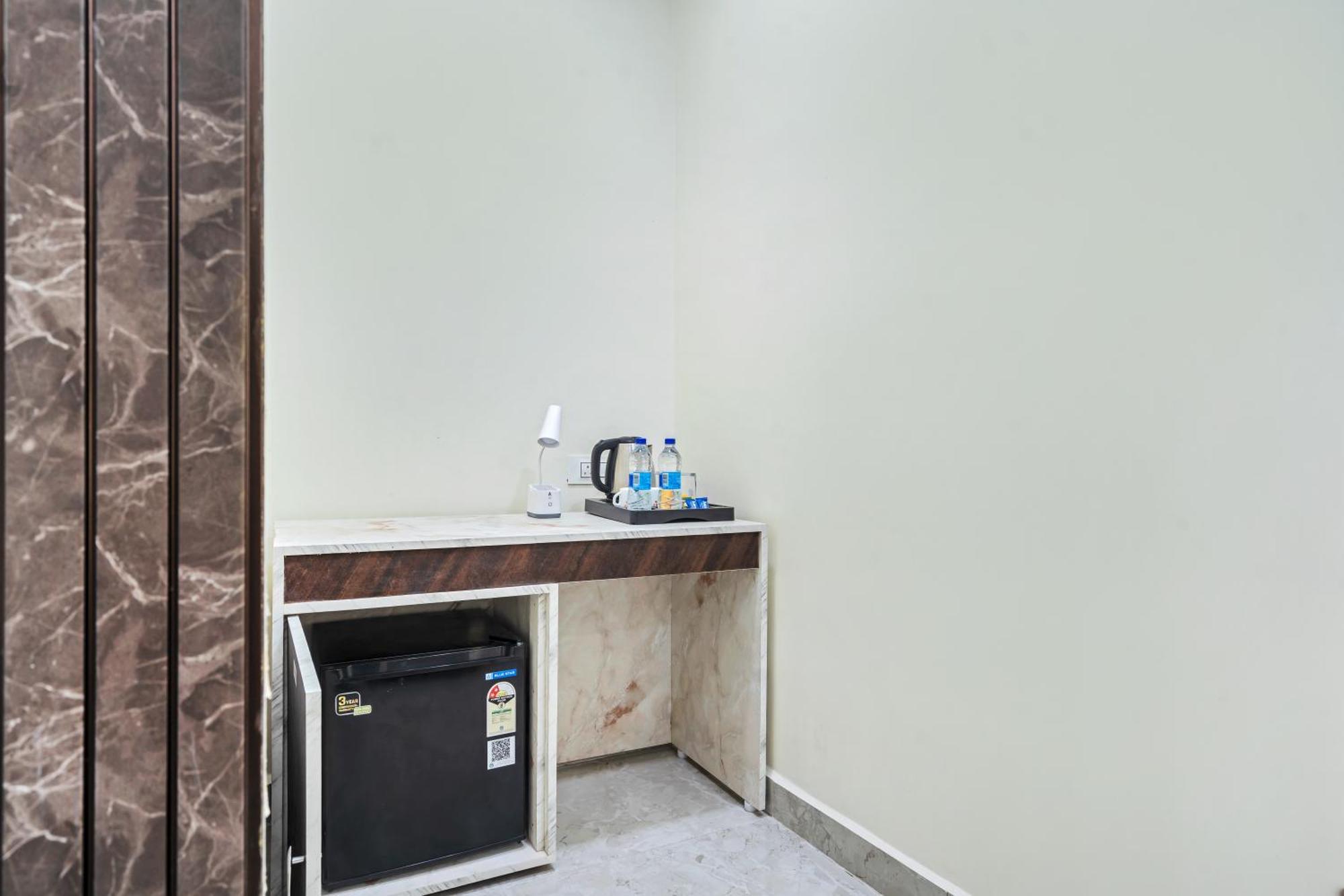 Hotel Sky Land Khammam Ngoại thất bức ảnh