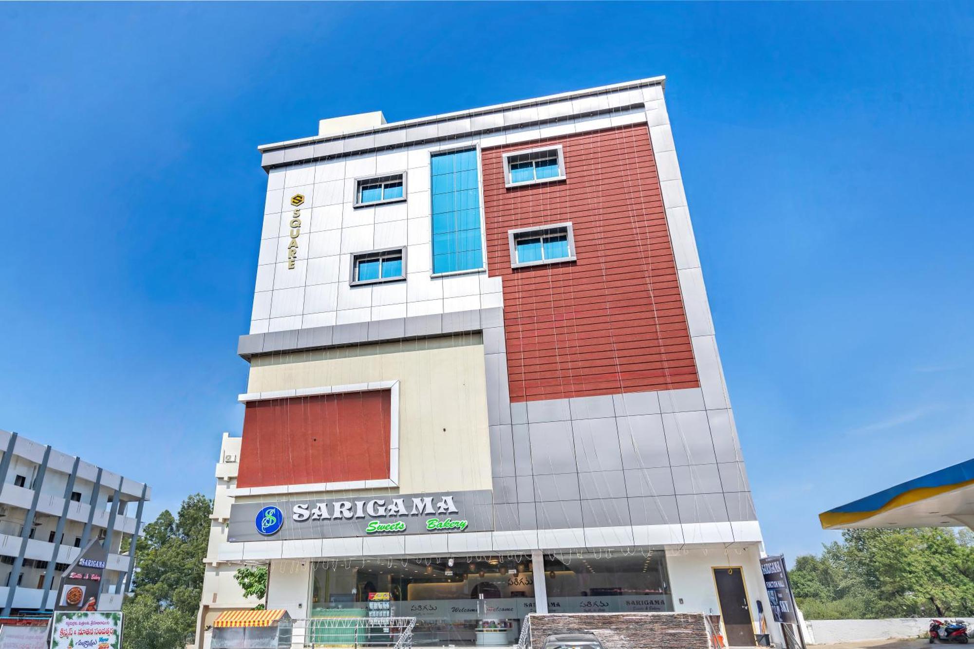 Hotel Sky Land Khammam Ngoại thất bức ảnh